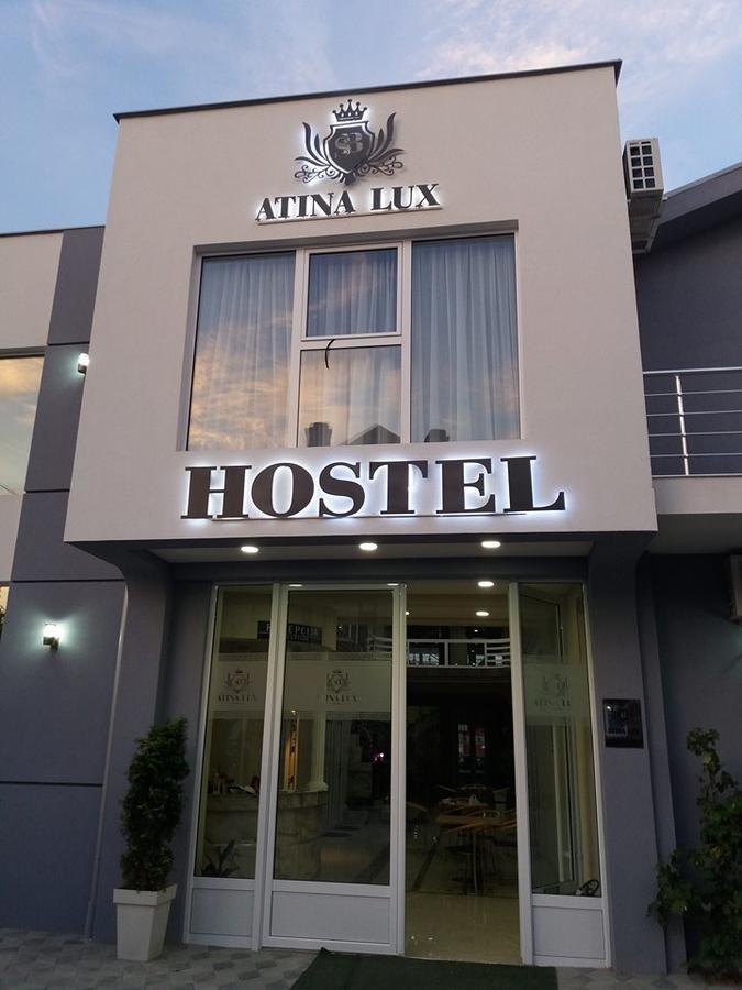 Atina Lux Hostel レスコヴァツ エクステリア 写真